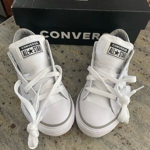 Converse Junior CTAS Madison Ox Lowtop Sneaker- US Size 12, White